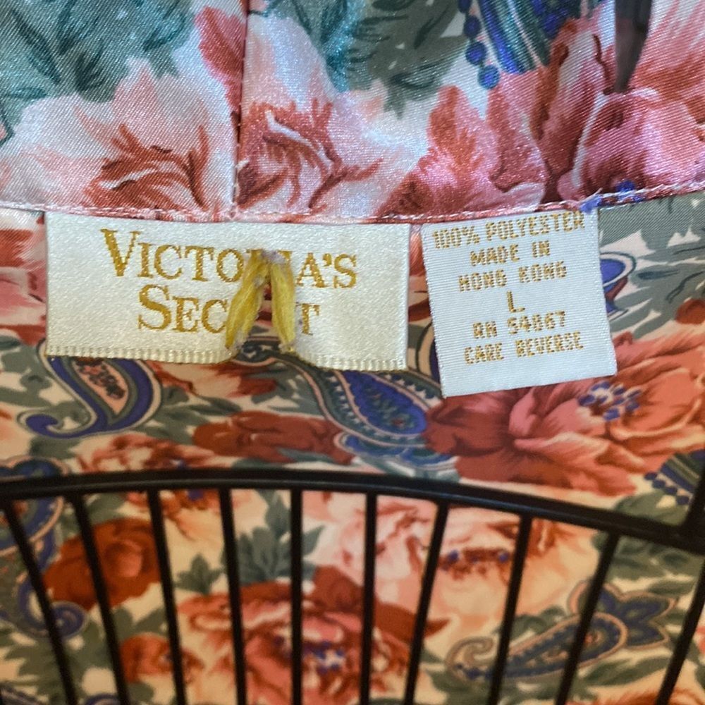 🪷✨ Victoria’s Secret Classic Vintage PJ Top Sleep Shirt ✨🪷 - Picture 6 of 7